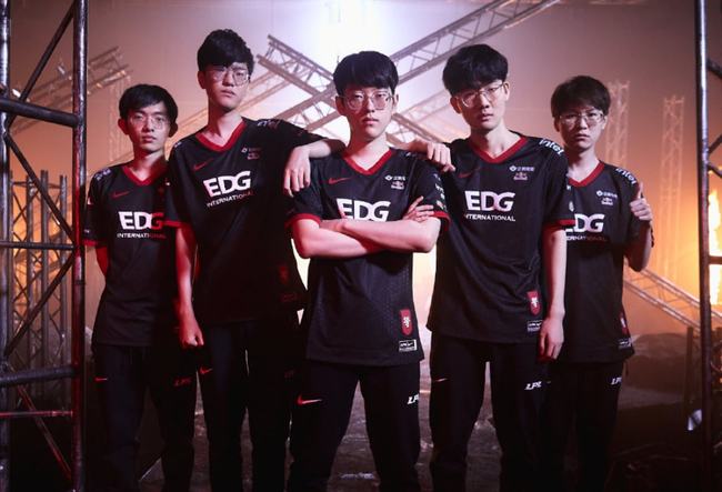 沉静对抗中 沉静对抗中